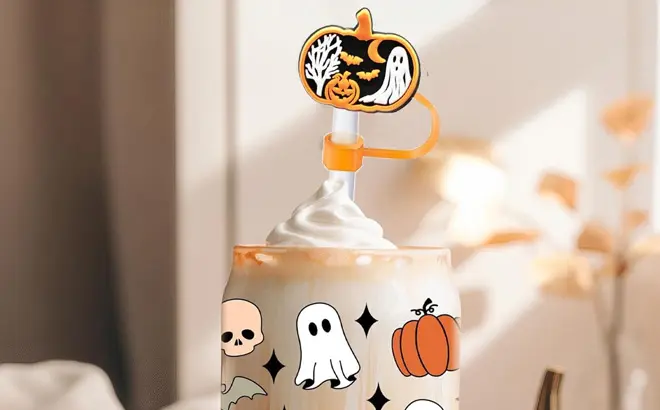 Halloween-Straw-Topper-in-Pumpkin-Shape.webp