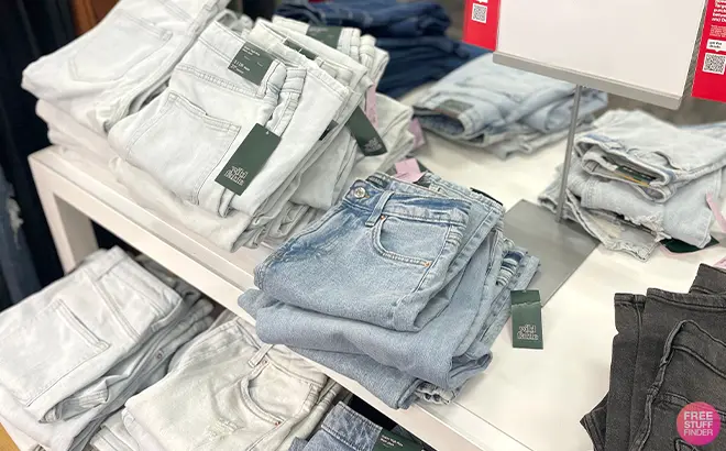 👖 Up to 55% Off Women’s Jeans at Target – Starting at Just $12! 👖