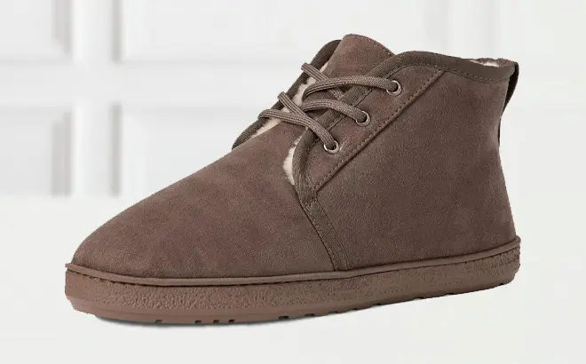 Amazon Essentials Sherpa-Lined Chukka Boots