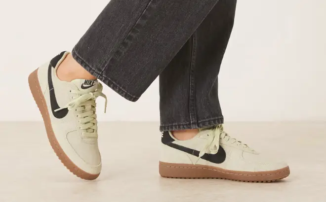 Popular Brand Sneakers (Nike, New Balance, Adidas)
