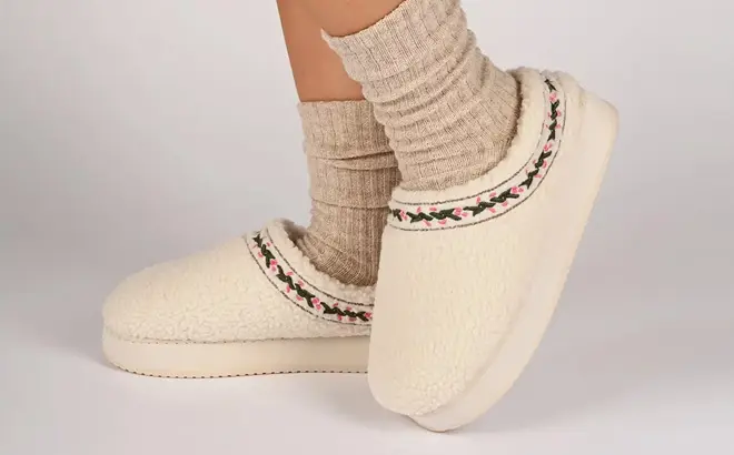 Women’s Plush Slippers