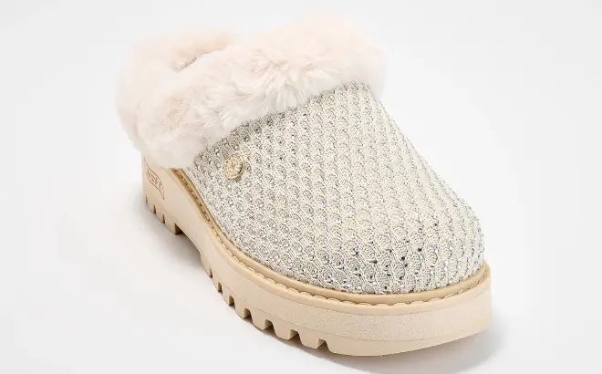 Martha Stewart x Skechers Slippers 