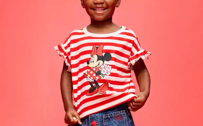 Old Navy Minnie Mouse Valentine’s Tee 