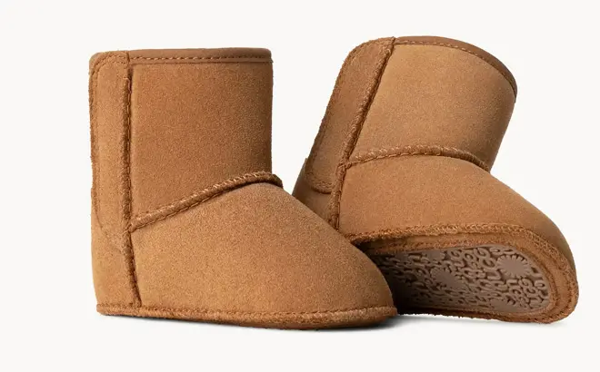 UGG Baby Boots & Blanket Set 