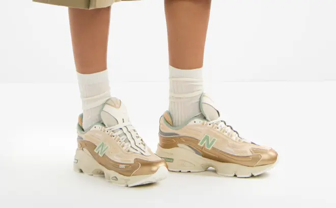 New Balance Sneakers 