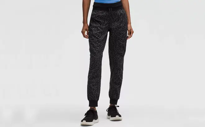 Lululemon Women’s Dance Studio Mid-Rise Joggers 