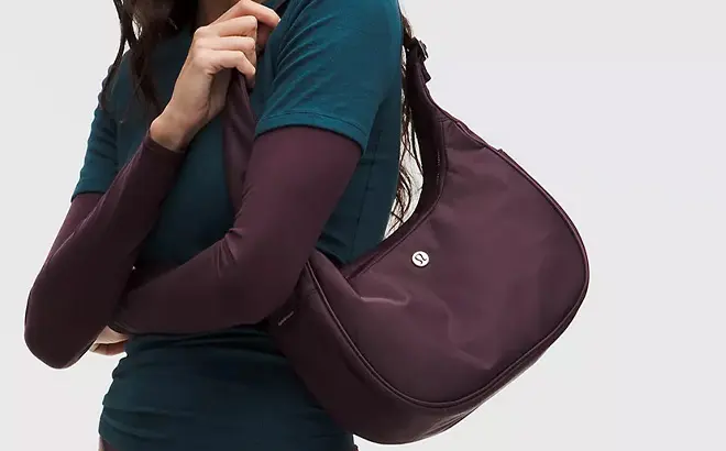Lululemon City Essentials Shoulder Bag 