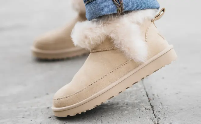 UGG Classic Ultra Mini Chalet Boots 