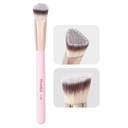 MAANGE Triangle Under Eye Concealer Brush – Foundation & Blending Makeup Brush for Liquid & Cream 